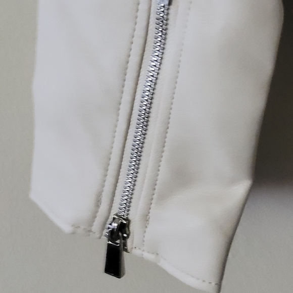 Lulus Beige Vegan Leather Moto Jacket Small - Picture 7 of 10